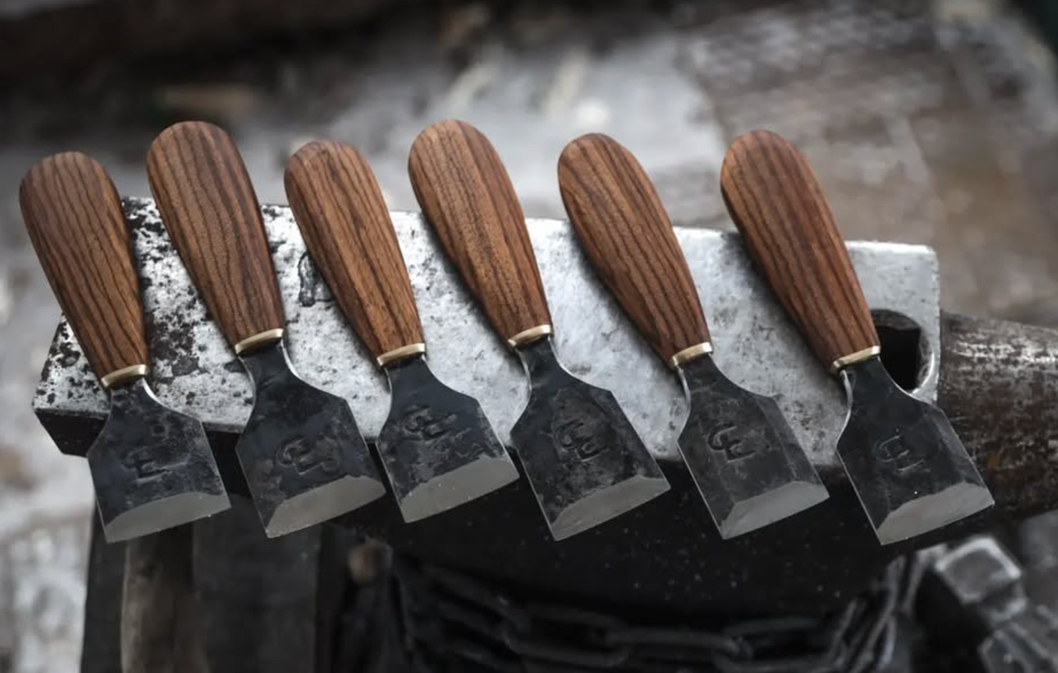 Hand forged skiving knife