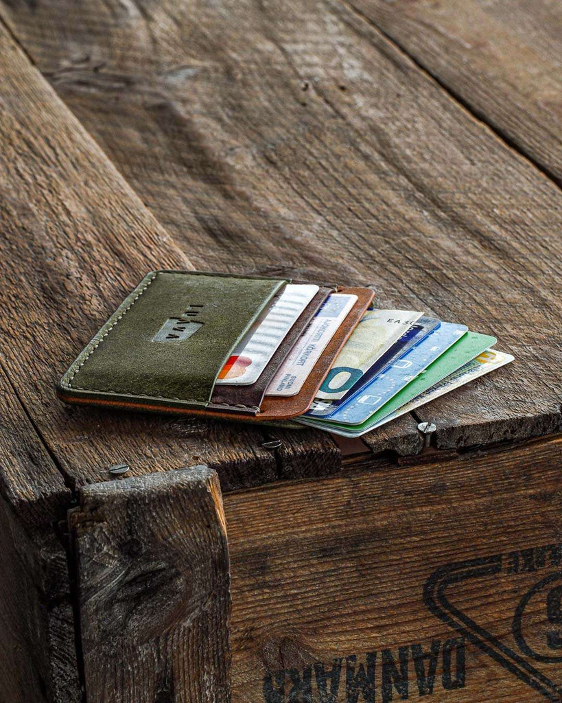 Luava handmade leather wallet for men handcrafted leather cardholder card holder cardwallet made in finland leatherwallet pueblo olive badalassi carlo maya chocolate conceria il ponte buffed pecos natural conceria la bretagna fron in use angle