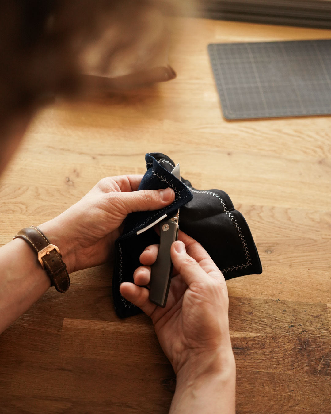 Kanto Goods Japanese indigo kasuri EDC hank. Blue handkerchief with microfibre handmade in Finland
