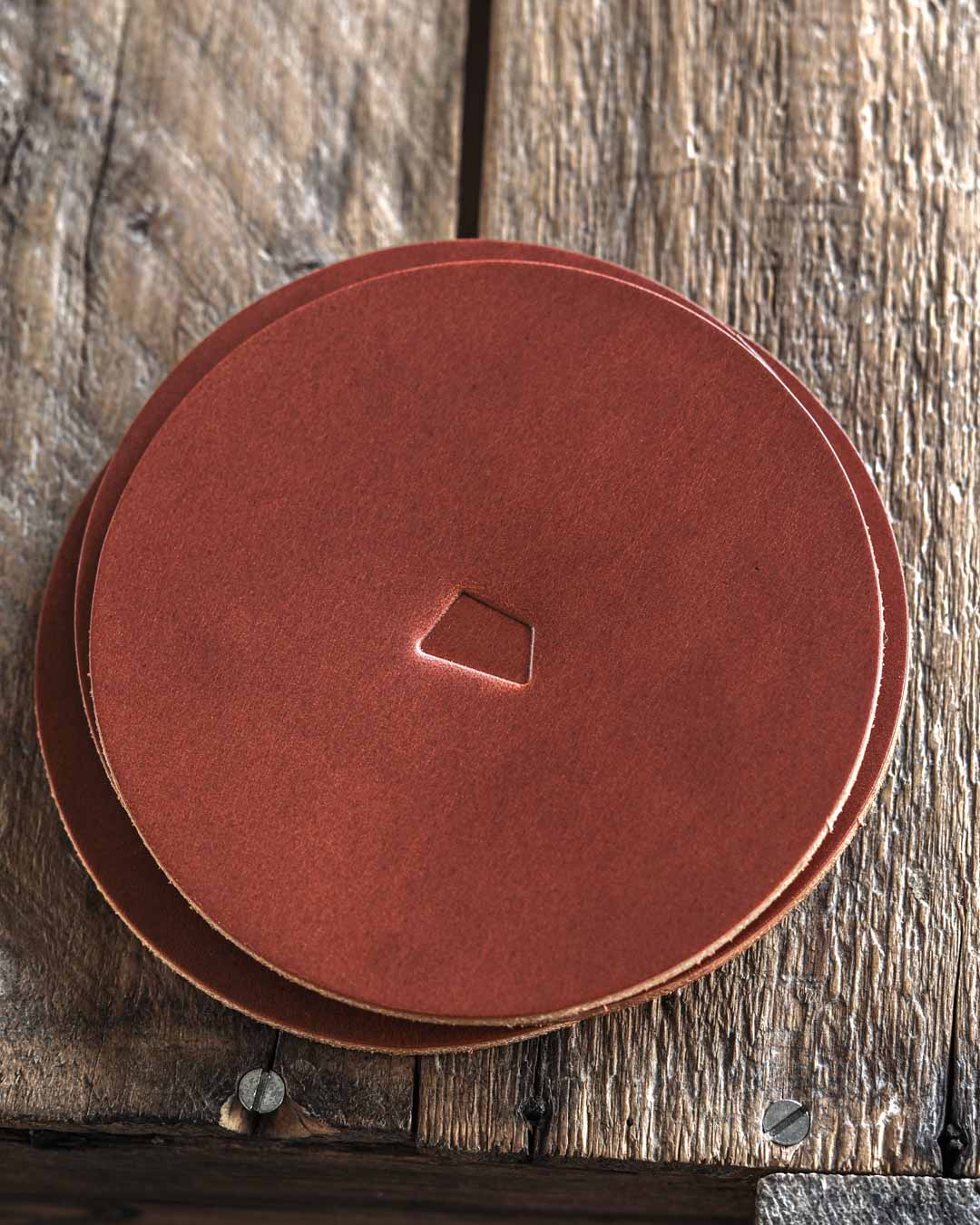 Luava handmade leather coasters - coaster set made with vegetable tanned full grain leather - color brown detail