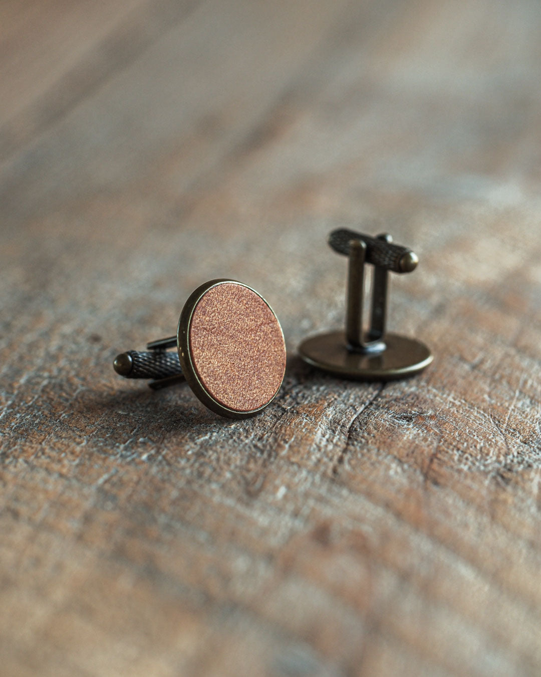 Luava handmade leather cuff link made in finland