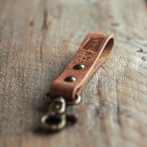 Luava handmade leather keychain cognac