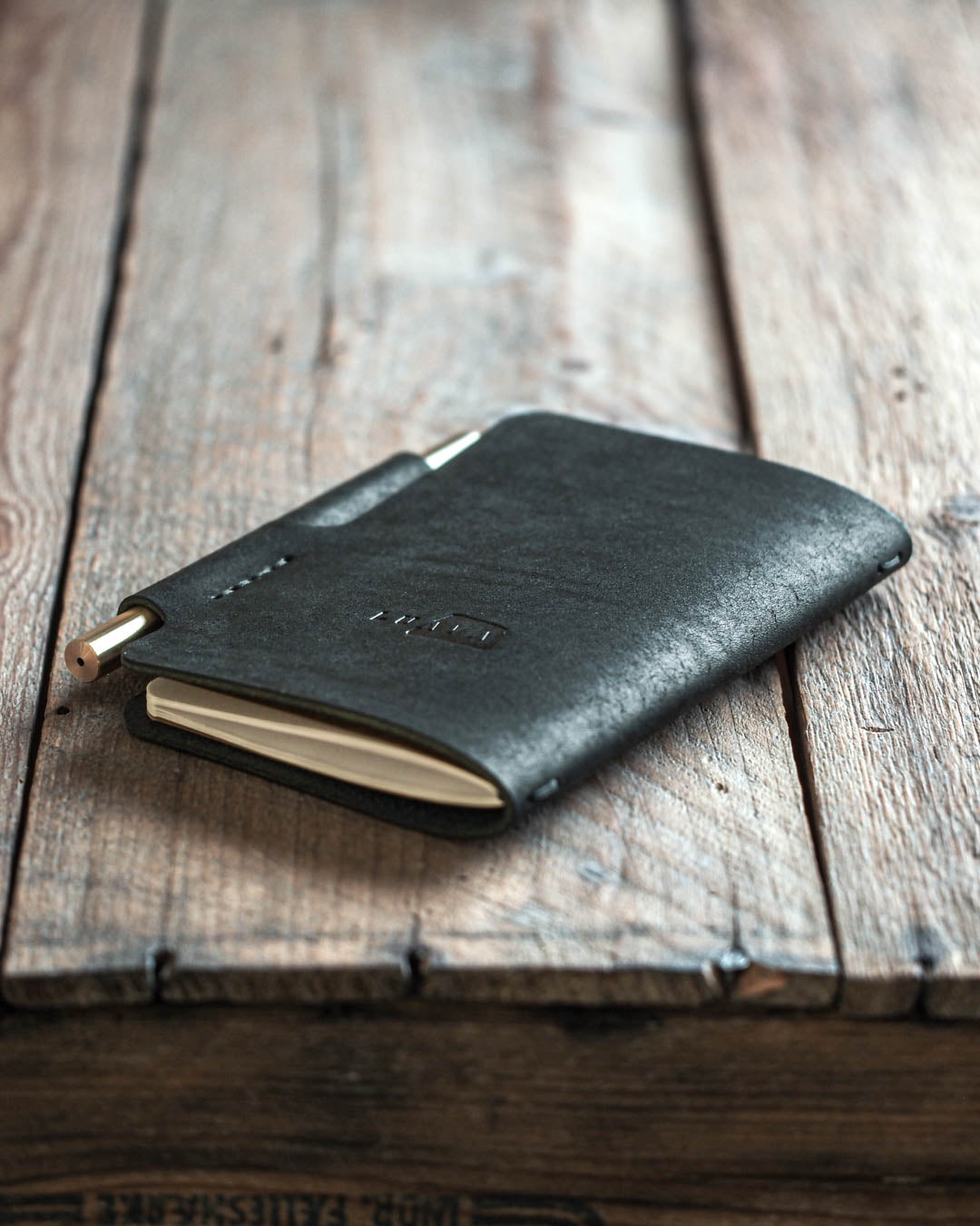 Luava handmade leather notebook cover sketchbook journal Voyager color black back