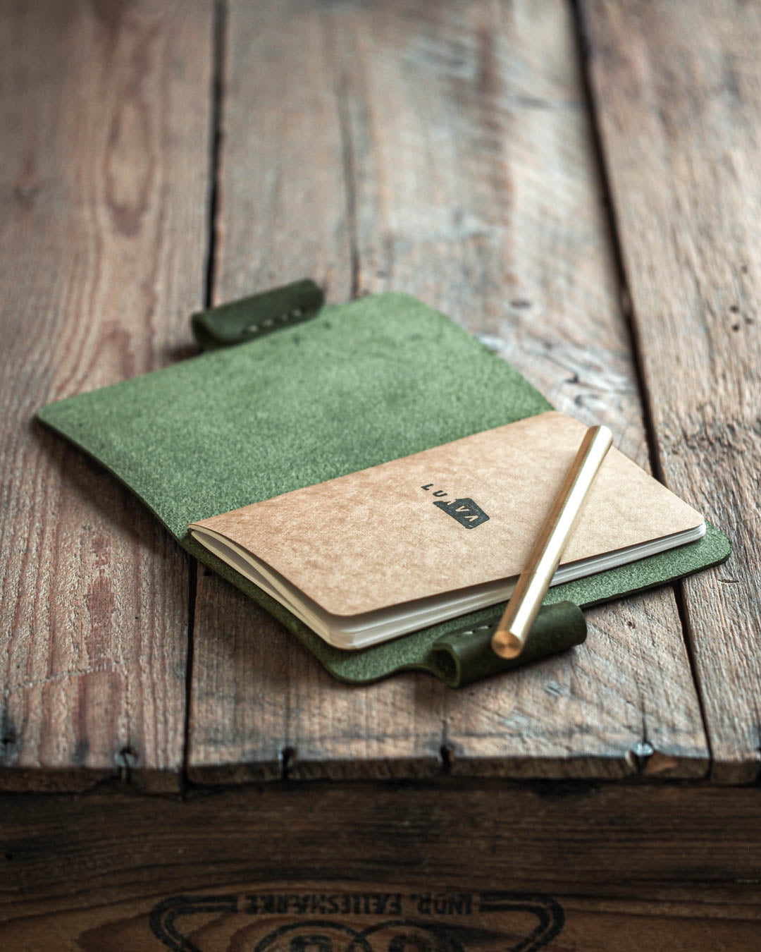 Luava handmade leather notebook cover sketchbook journal Voyager color pine green open