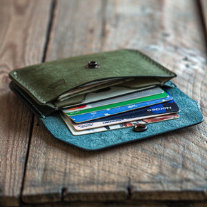 Handmade leather wallet Gambler wallet angle in use