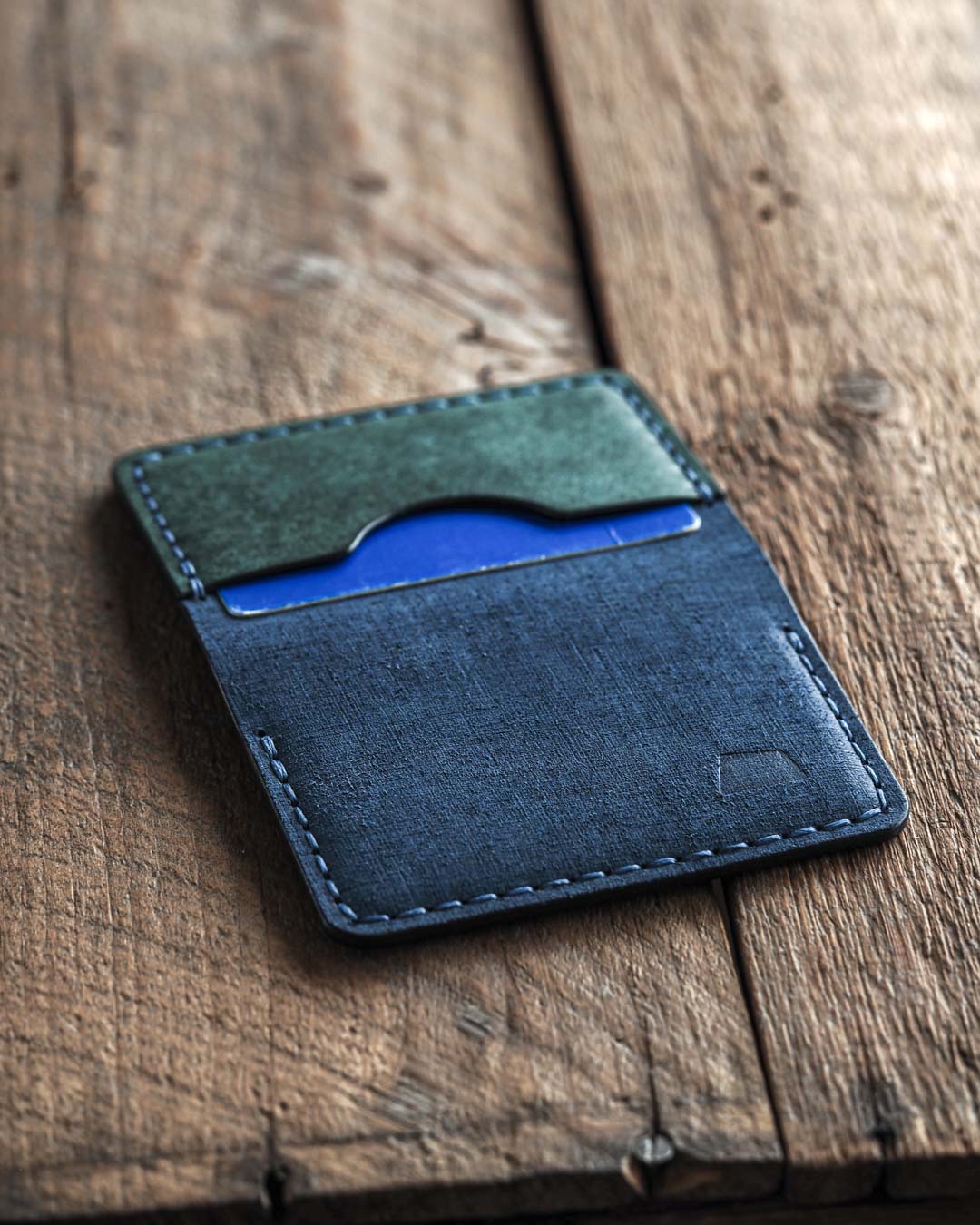 Luava handmade leather bifold wallet for men. Color blue open front
