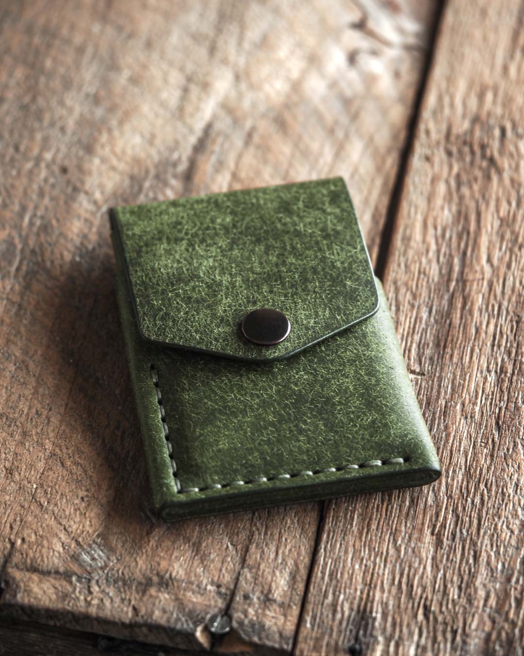 Luava handmade leather wallet Overfold pine front