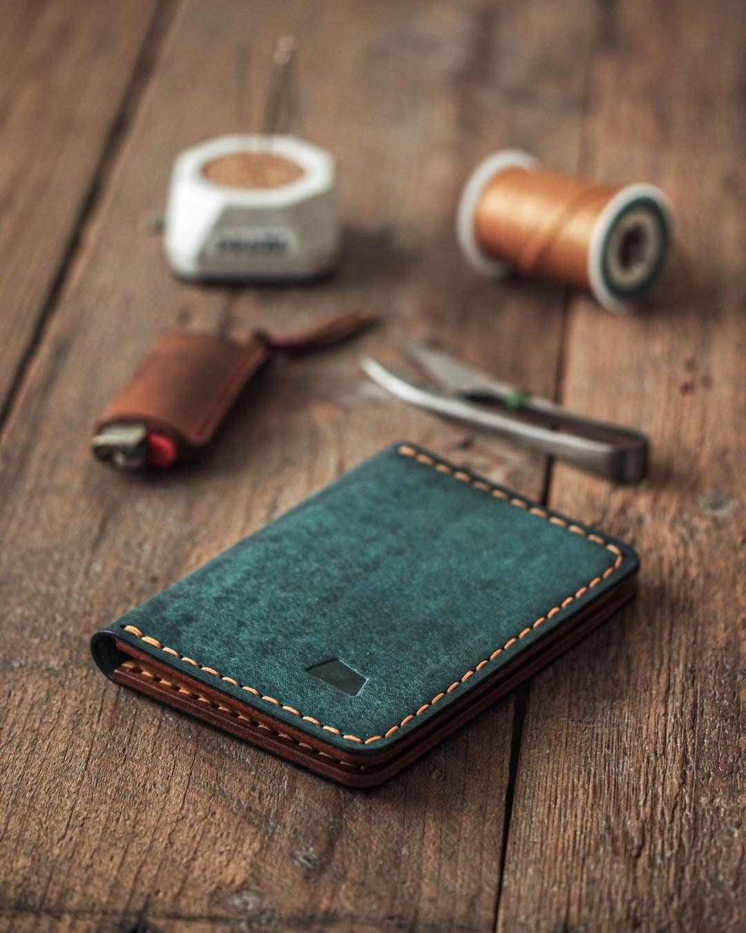 Luava handmade leather wallet ranch closed