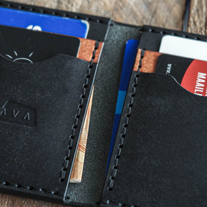 Luava handmade leather wallet ranch blagnac in use in use detail pockets