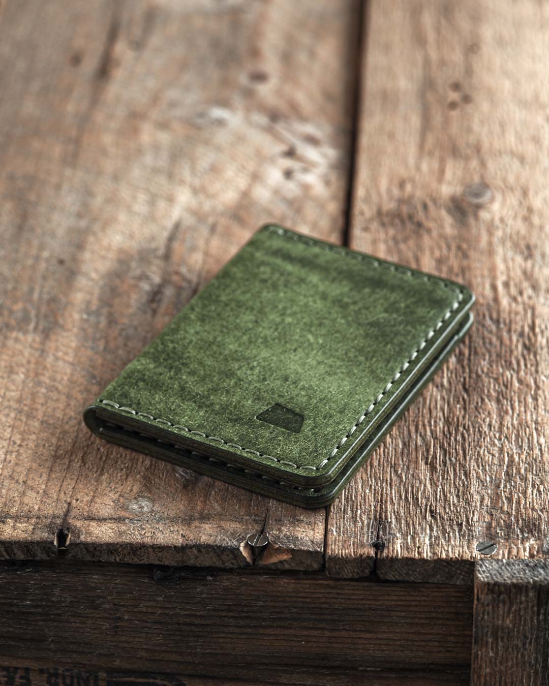 Luava handmade leather wallet ranch color pine green front
