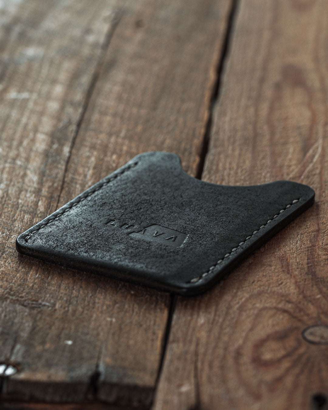 Minimalist front pocket leather wallet