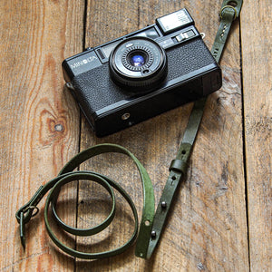 Luava handcrafted leather camera strap adjustable slim pueblo olive angle
